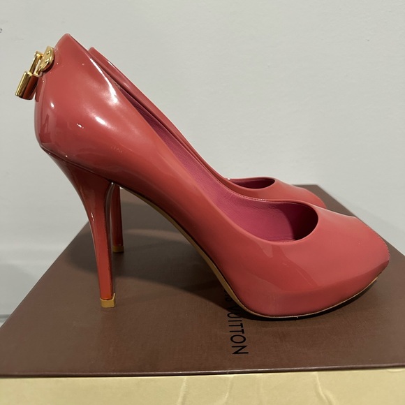 Authentic Louis Vuitton Oh Really Pumps - Picture 12 of 16